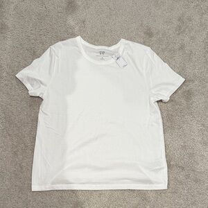 NWT Gap organic cotton white t shirt